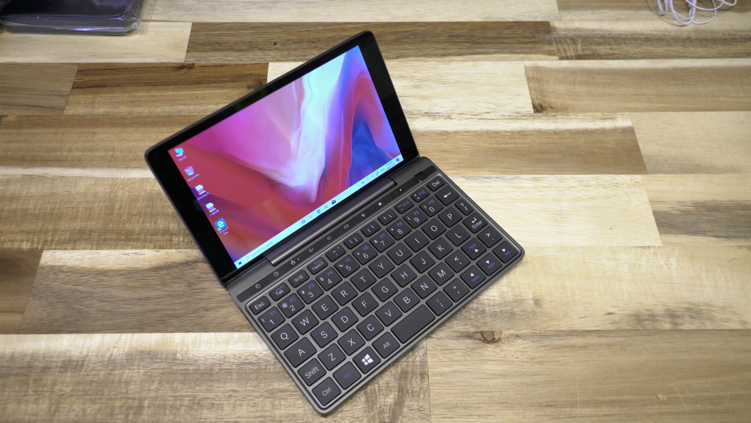 GPD pocket 28GBLPDDR3ストレージ